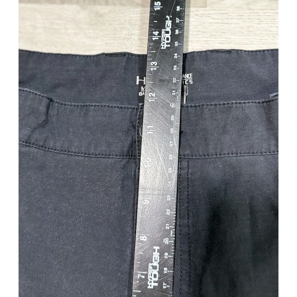 Huk Next Level Performance Fishing Shorts Men's 2XL Black Cargo Utility Stretch